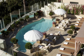 Отель Sunset Tower Hotel  Лос-Анджелес